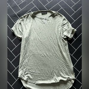 Men’s Nova T shirt Medium